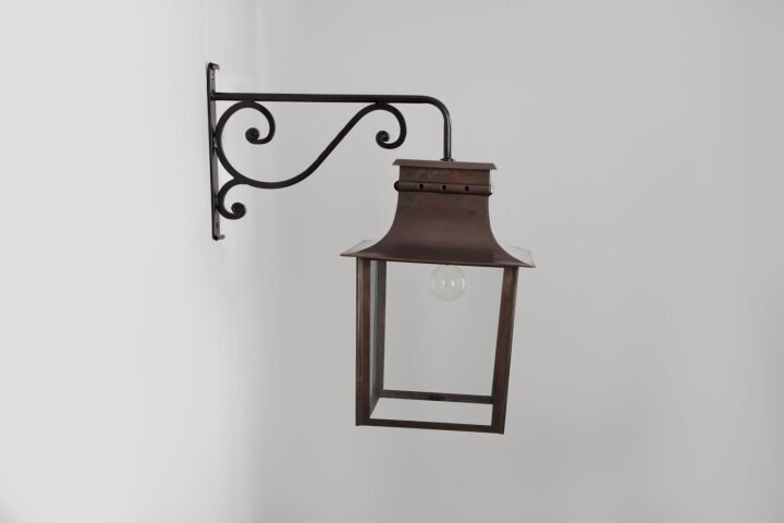 Morzine Nr. 136 | historische Wandlampe nach unten gerichtet von LumArt.